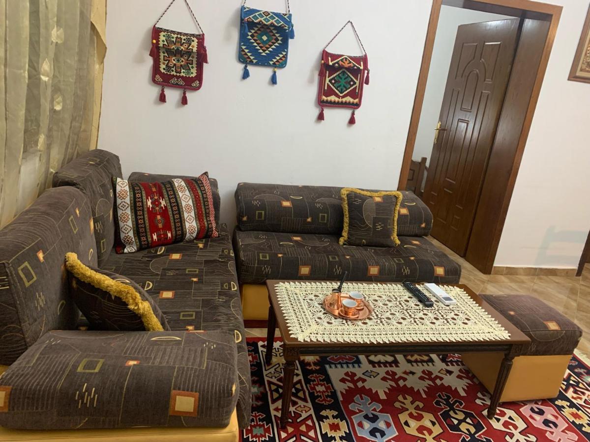 בראט Vila Demaj! Free Parking מראה חיצוני תמונה