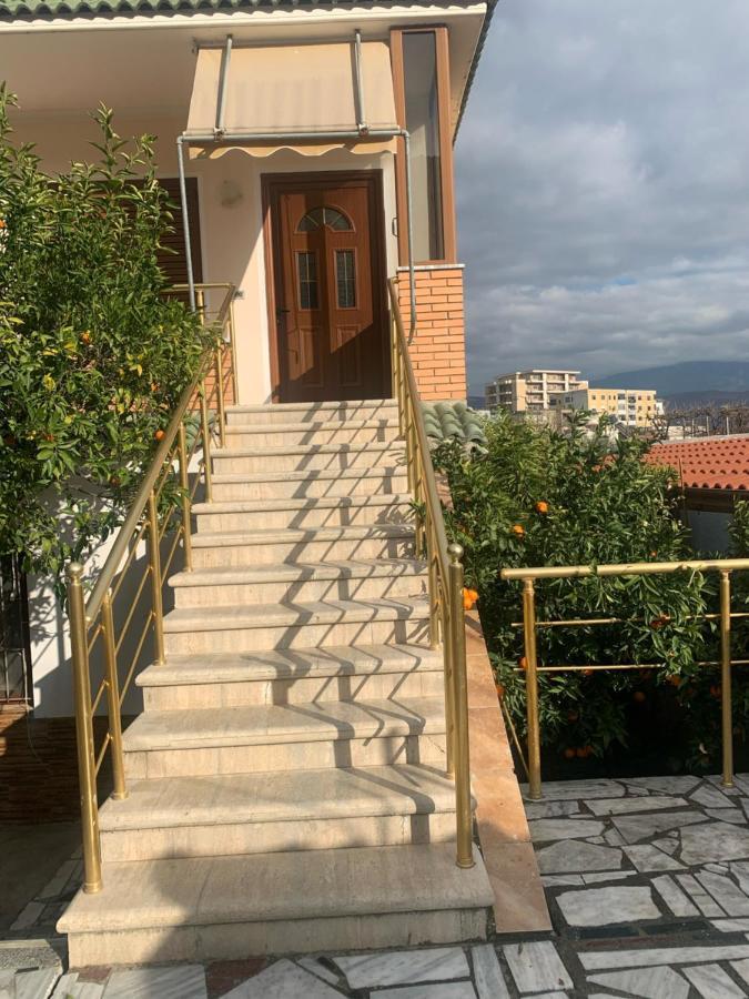 בראט Vila Demaj! Free Parking מראה חיצוני תמונה