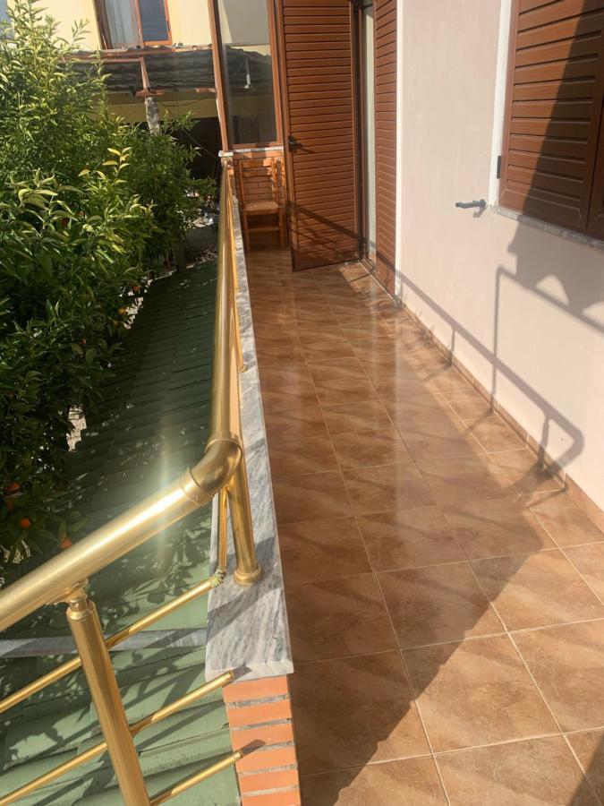 בראט Vila Demaj! Free Parking מראה חיצוני תמונה
