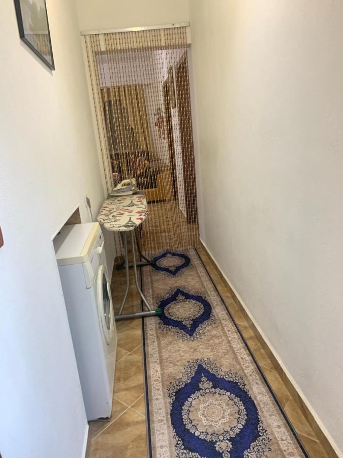 בראט Vila Demaj! Free Parking מראה חיצוני תמונה
